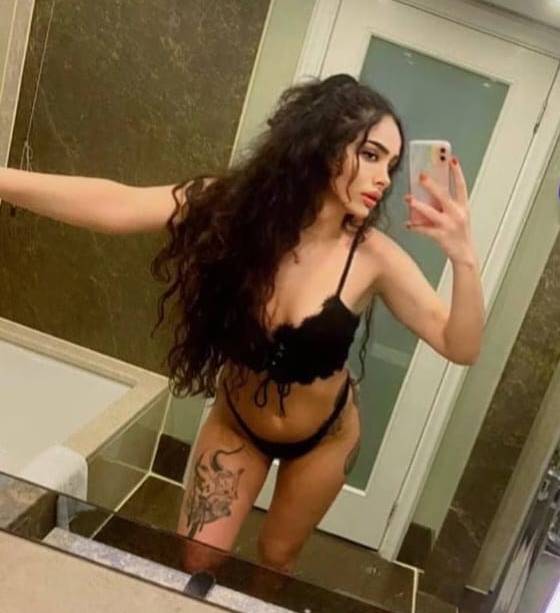 Eve Gelen Escort Bayan Çiğdemle Tanışmanın Ayrıcalığı